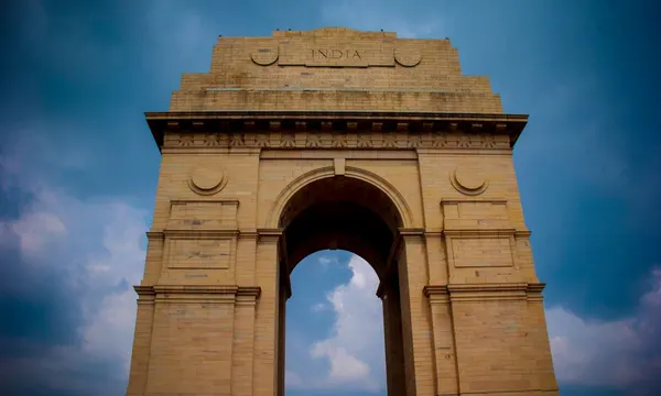 Delhi Seeks ₹100 Crore From the Centre to Fast-Track Property Rights for 1,511 Unauthorised Colonies